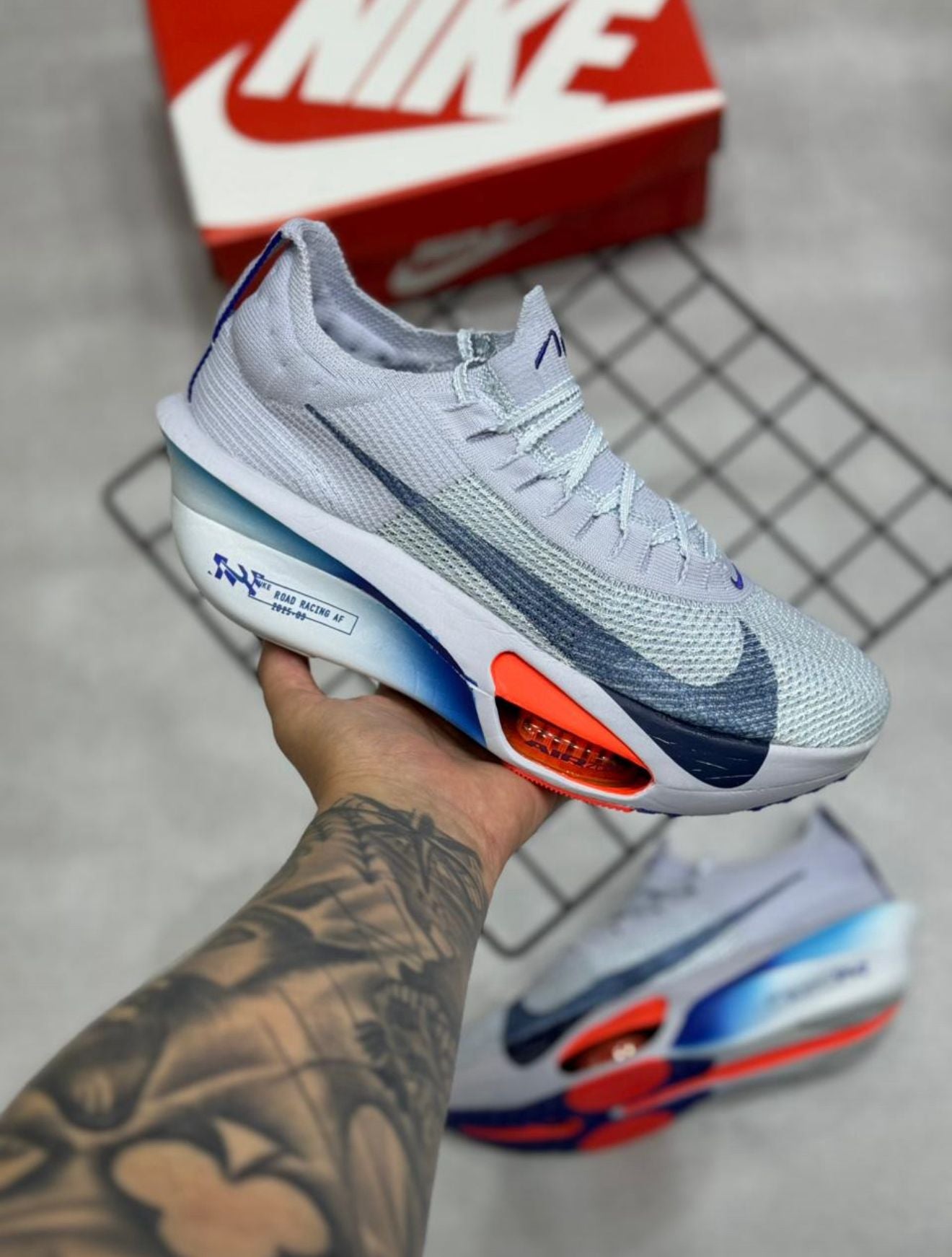 Nike Air Zoom Tempo - Gris y Azul