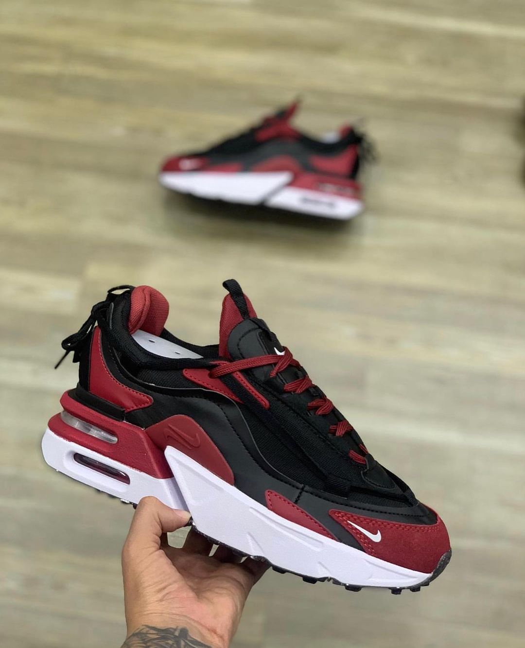 Nike W AIR MAX FURIOSA - Roja y Negra