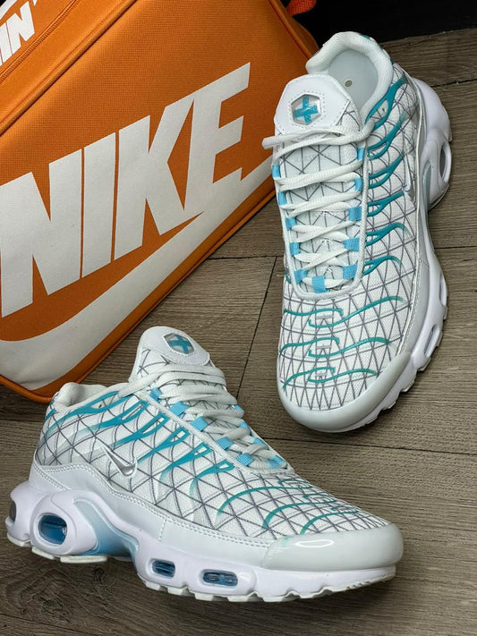 Nike Air Max Plus TN - Blancas y celestes