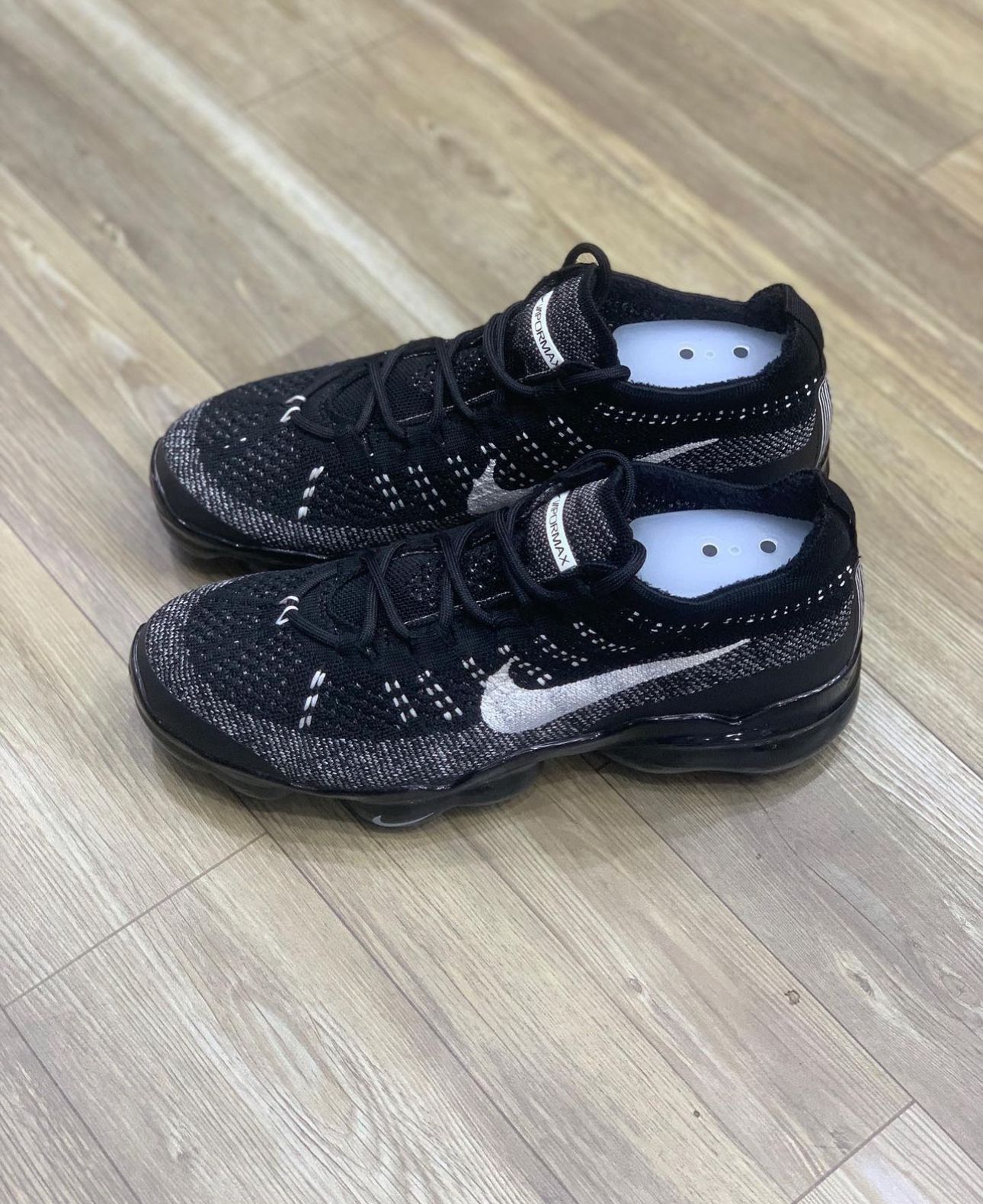 Nike VaporMax 7.0 - Negras y grises