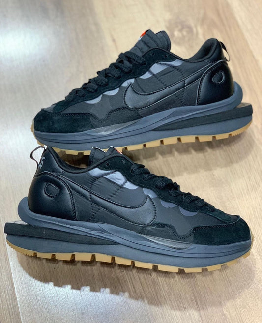 Nike Sacai - Negras