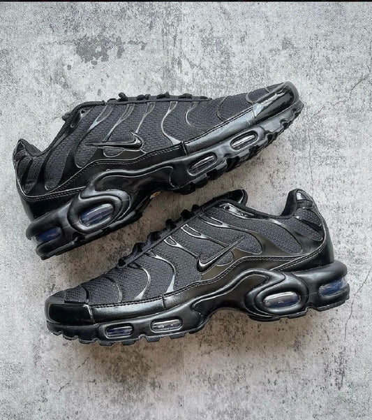 Nike Air Max Plus TN - Negras