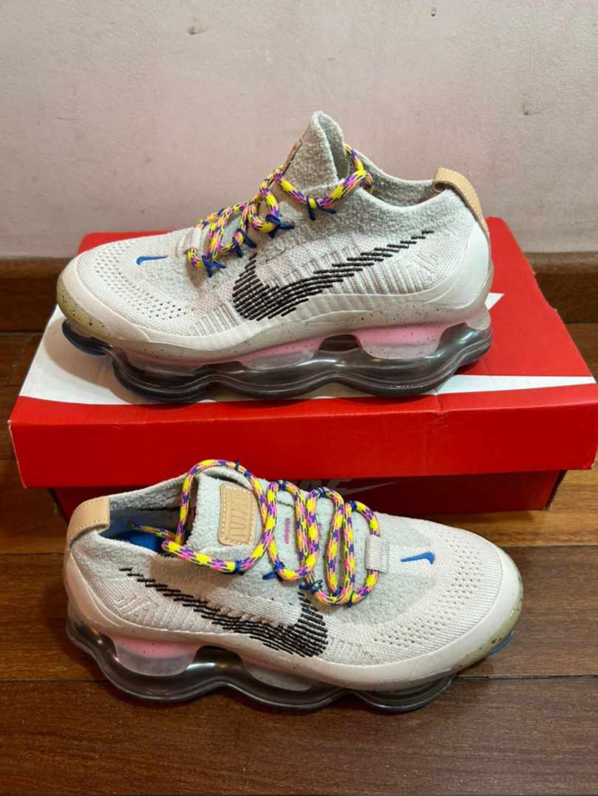 Nike Air Max Scorpion - Gris Arcoiris