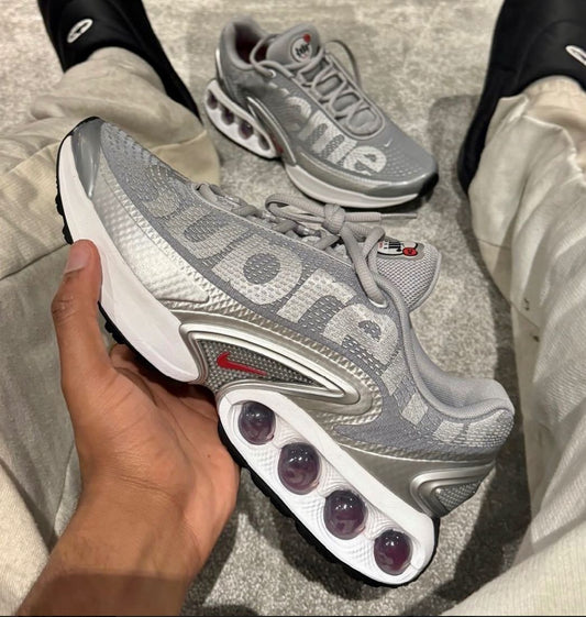 Nike Air Max DN - Gris x SUPREME