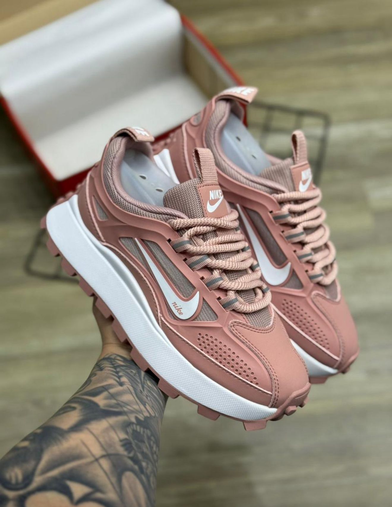 Nike Bailleli – Rosado