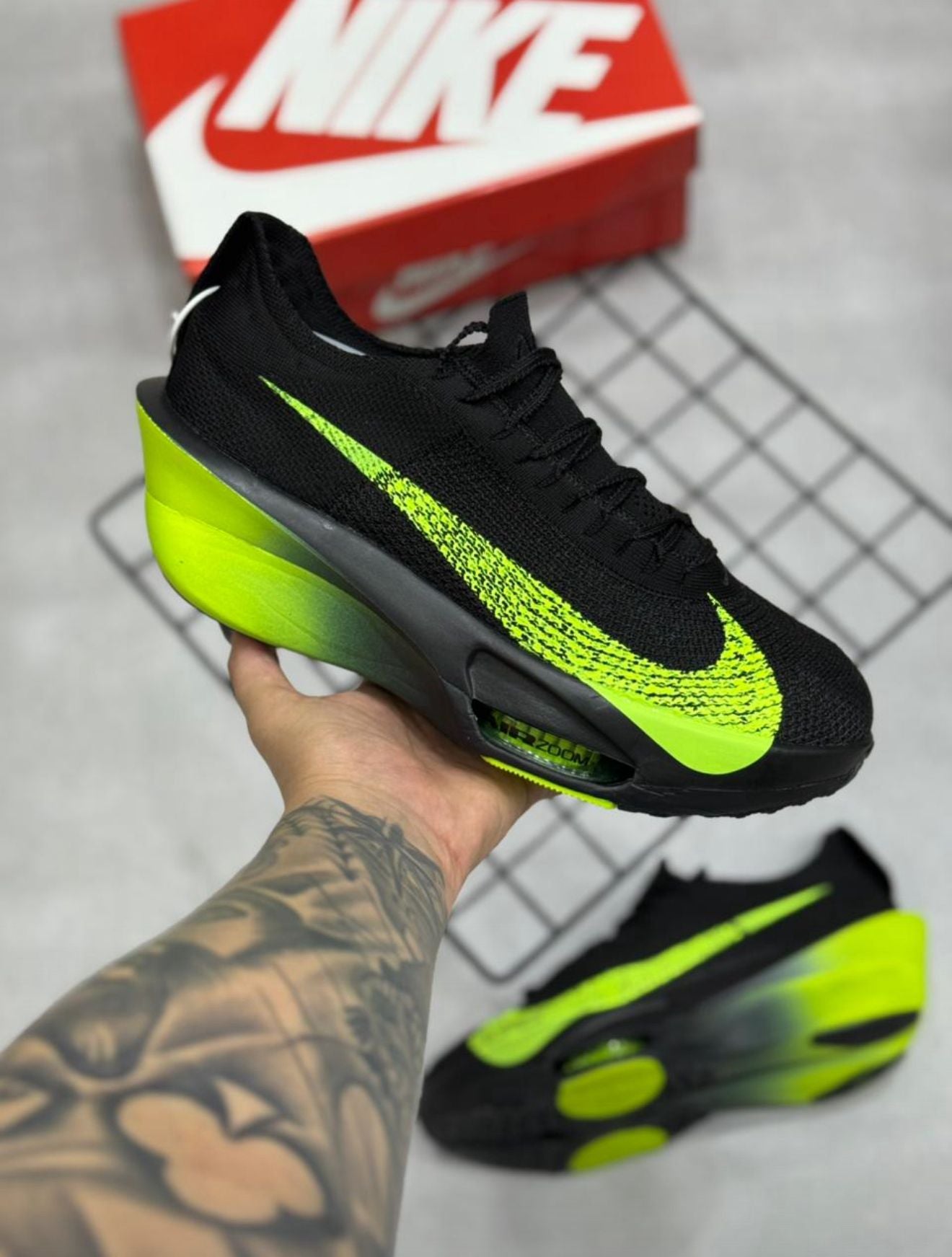 Nike Air Zoom Tempo - Negras y Verde