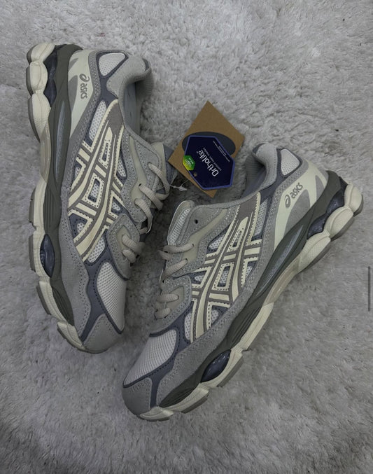 Zapatillas ASICS GEL – Crema